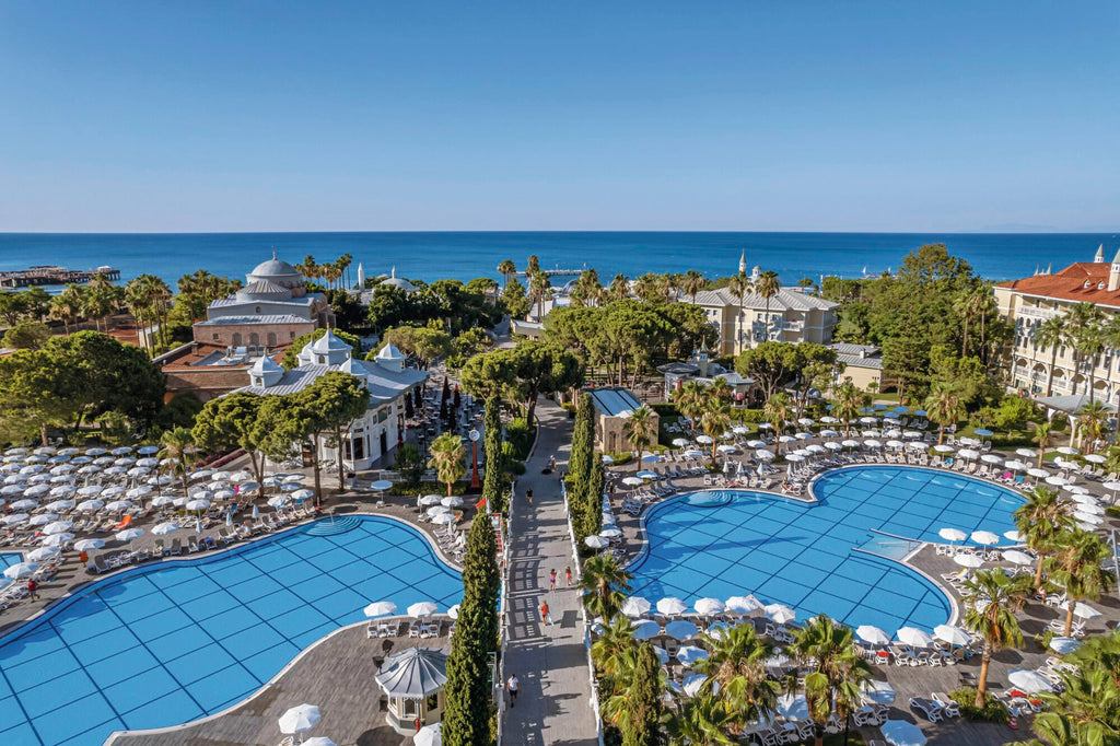 Titanic Deluxe Lara All Inclusive